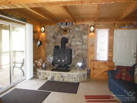 123435 Holcomb Dr, Crescent Lake, OR 97733 photo 11