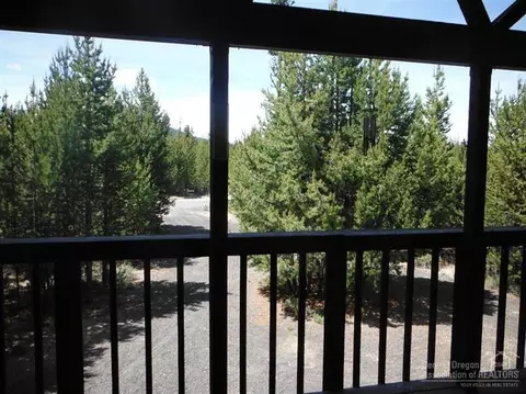 123435 Holcomb Dr, Crescent Lake, OR 97733 photo 5