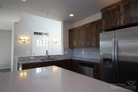 20459 Del Coco Ct, Bend, OR 97702 photo 5