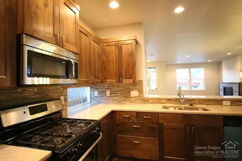 20464 Del Coco Ct, Bend, OR 97702 photo 10