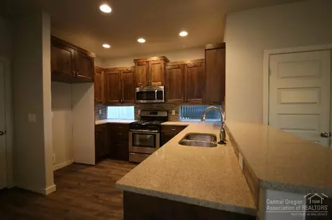 20464 Del Coco Ct, Bend, OR 97702 photo 8
