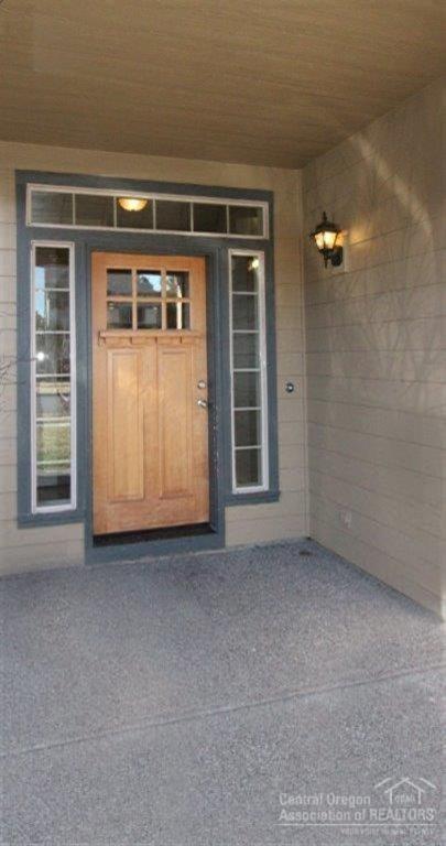 62025 Quail Run Pl, Bend, OR 97701 photo 2