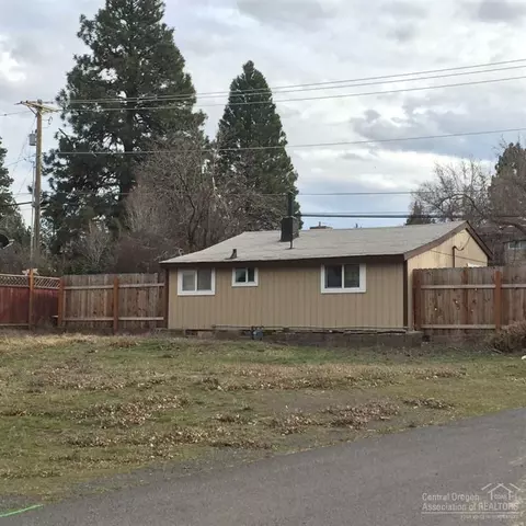 10 Roosevelt Ave, Bend, OR 97702 photo 2