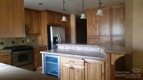 60280 Sunset View Dr, Bend, OR 97702 photo 7
