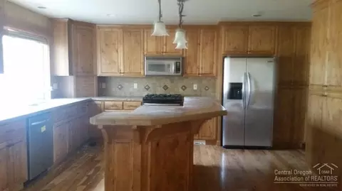 60280 Sunset View Dr, Bend, OR 97702 photo 6