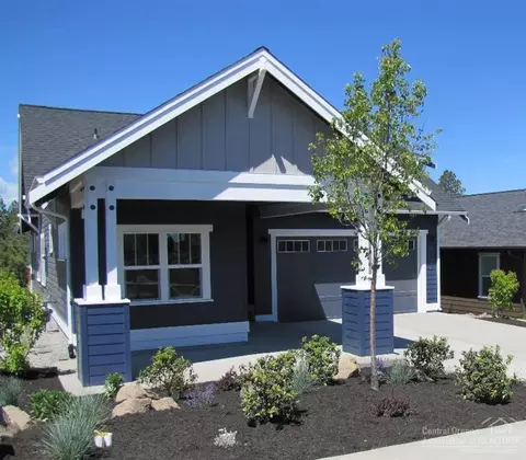 61077 Ruby Peak Ln, Bend, OR 97702 photo 3