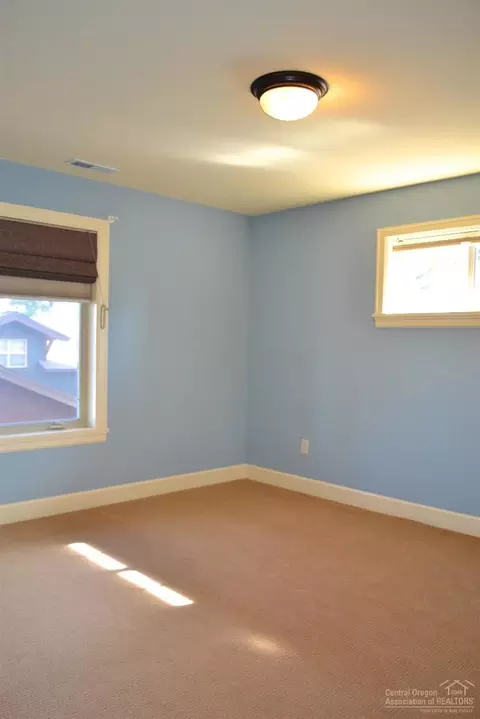 2186 NW High Lakes Loop, Bend, OR 97701 photo 18