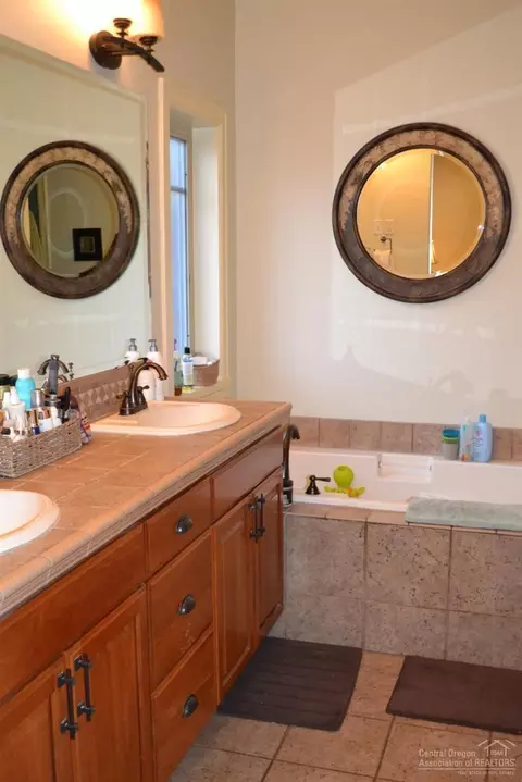 2186 NW High Lakes Loop, Bend, OR 97701 photo 11