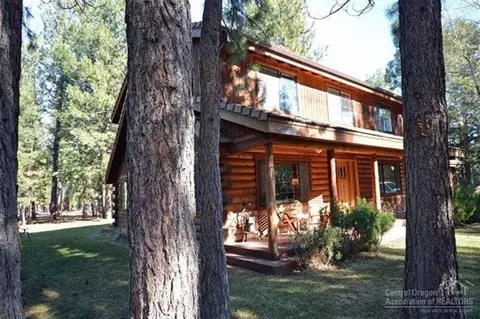 14852 Doubletree, Sisters, OR 97759 photo 2