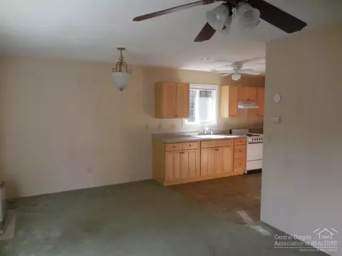 15540 Emerald Dr, La Pine, OR 97739 photo 15