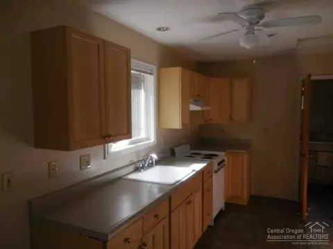 15540 Emerald Dr, La Pine, OR 97739 photo 16
