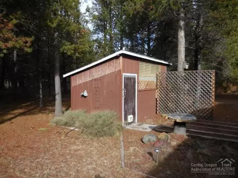 15540 Emerald Dr, La Pine, OR 97739 photo 3