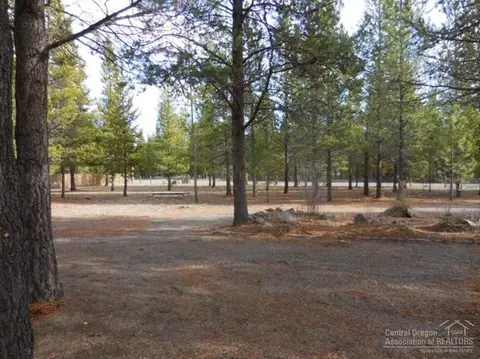 15540 Emerald Dr, La Pine, OR 97739 photo 6