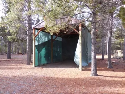 15540 Emerald Dr, La Pine, OR 97739 photo 4