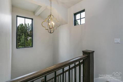 2663 NW Niagara Ct, Bend, OR 97703 photo 16