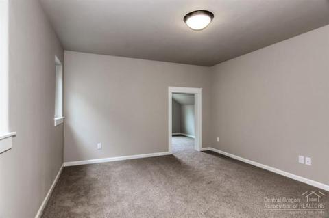 60334 Hedgewood Ln, Bend, OR 97702 photo 20