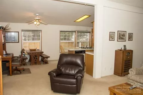 61643 Cherrywood Ln, Bend, OR 97702 photo 11