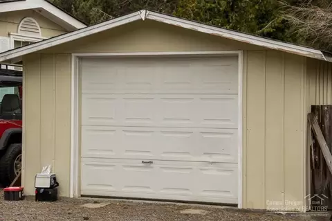 61643 Cherrywood Ln, Bend, OR 97702 photo 25