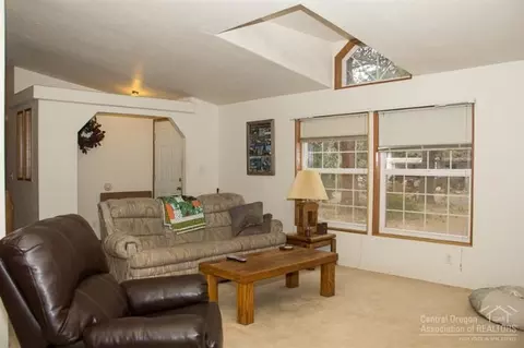 61643 Cherrywood Ln, Bend, OR 97702 photo 8