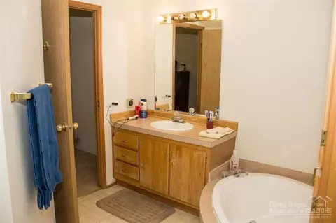 61643 Cherrywood Ln, Bend, OR 97702 photo 17