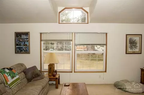61643 Cherrywood Ln, Bend, OR 97702 photo 13