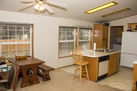 61643 Cherrywood Ln, Bend, OR 97702 photo 12