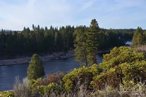 60925 Bachelor View Dr, Bend, OR 97702 photo 1