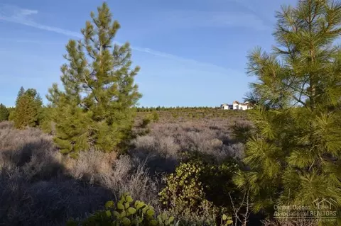 60925 Bachelor View Dr, Bend, OR 97702 photo 8