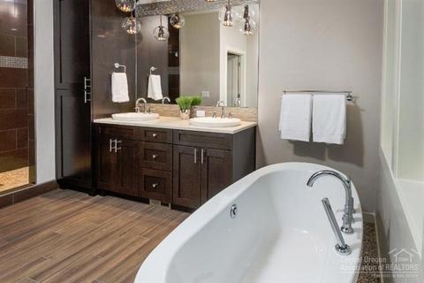 63147 Riverstone Dr, Bend, OR 97701 photo 15