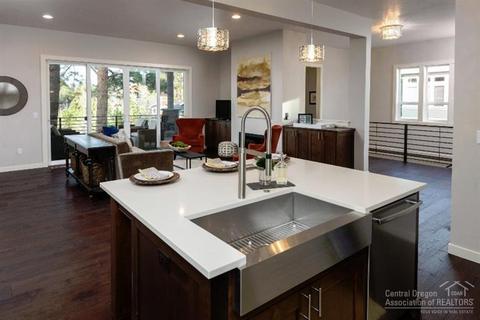63147 Riverstone Dr, Bend, OR 97701 photo 5