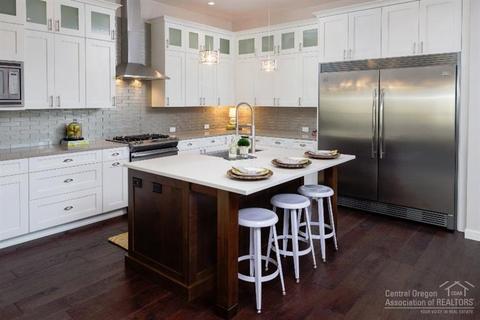 63147 Riverstone Dr, Bend, OR 97701 photo 6