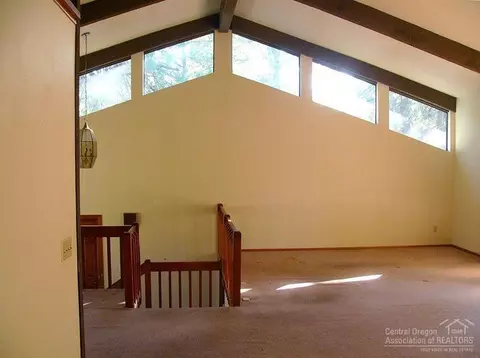 60919 Parrell Rd, Bend, OR 97702 photo 5