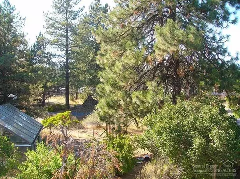 60919 Parrell Rd, Bend, OR 97702 photo 3