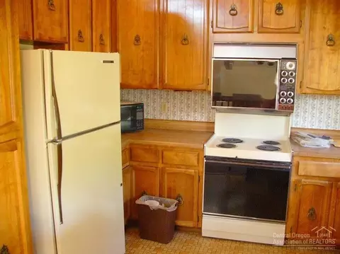 60919 Parrell Rd, Bend, OR 97702 photo 4