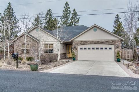 60671 SW River Bend Dr, Bend, OR 97702 photo 2