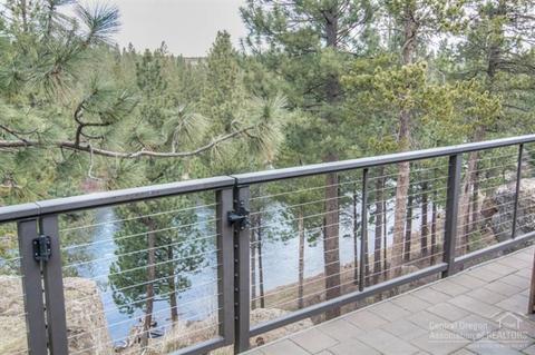 60671 SW River Bend Dr, Bend, OR 97702 photo 7