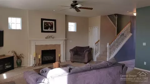 2806 NE Sedalia Loop, Bend, OR 97701 photo 3