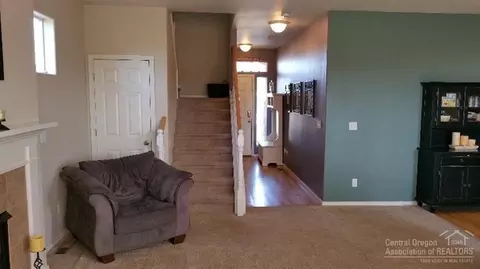 2806 NE Sedalia Loop, Bend, OR 97701 photo 4