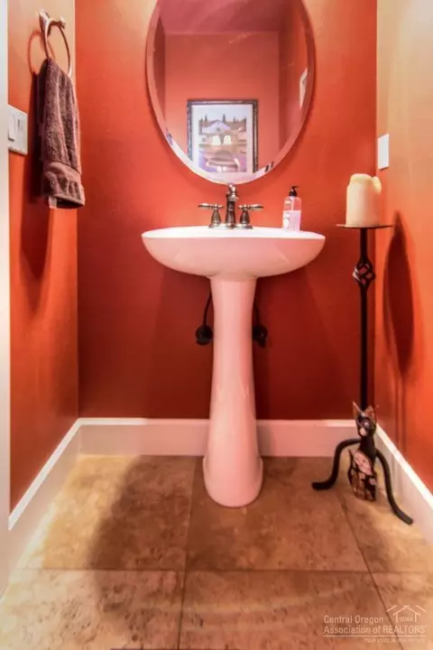 63208 Logan Ave, Bend, OR 97701 photo 11