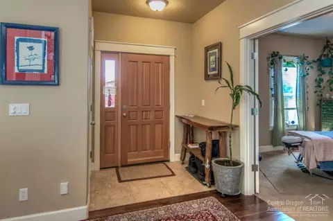63208 Logan Ave, Bend, OR 97701 photo 3