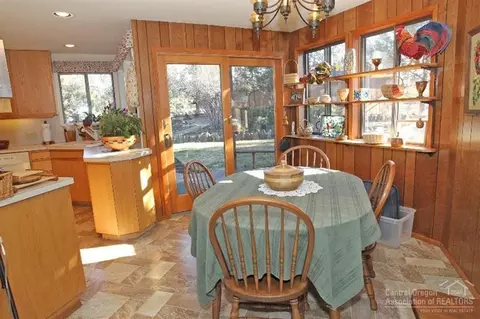 65760 Tweed Rd, Bend, OR 97701 photo 9