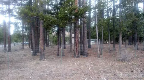 1507 Rector Dr, La Pine, OR 97739 photo 2