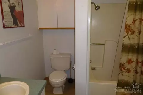 1443 NW Juniper St #7, Bend, OR 97701 photo 7