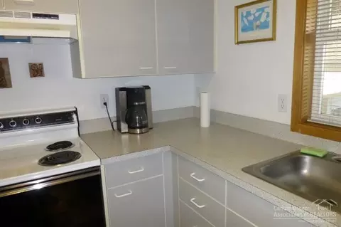 1443 NW Juniper St #7, Bend, OR 97701 photo 5