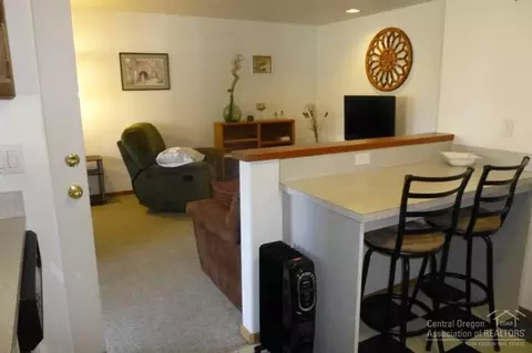 1443 NW Juniper St #7, Bend, OR 97701 photo 4