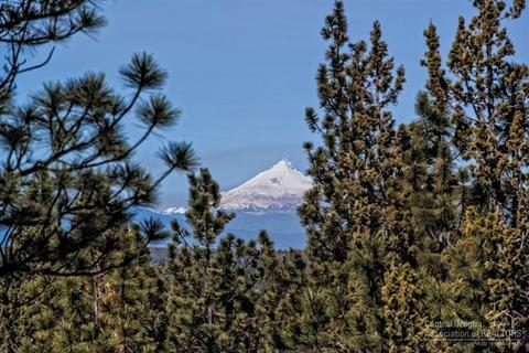 19135 Doe Ln, Bend, OR 97701 photo 1