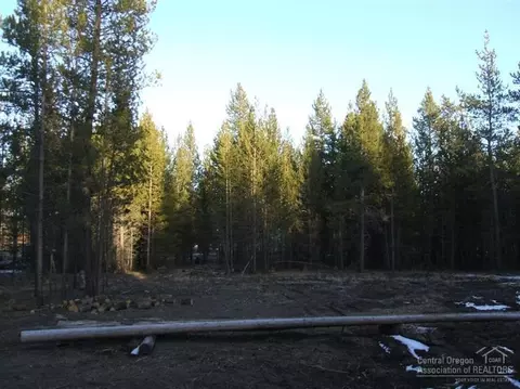 53745 NW Central Way, La Pine, OR 97739 photo 2