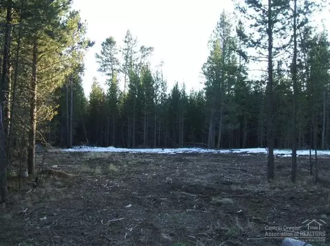 53745 NW Central Way, La Pine, OR 97739 photo 1