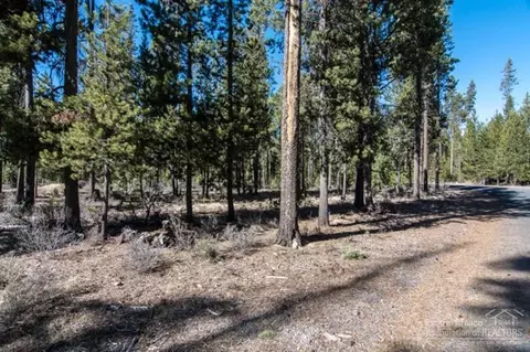 15165 Yellow Pine Loop, Bend, OR 97707 photo 8