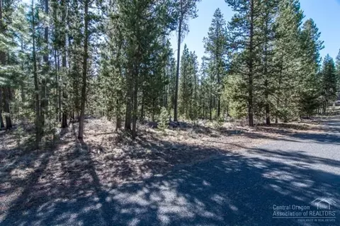 15165 Yellow Pine Loop, Bend, OR 97707 photo 13